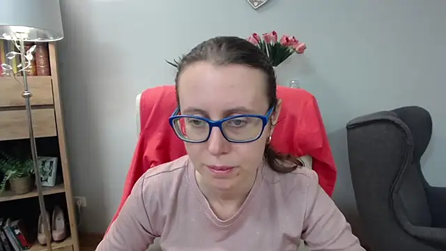 Snapshot of sweetxLizzy chatting on April 23, 2026, 4:30 am sweetxLizzy online show from April 23, 2026, 4:30 am