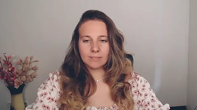 Snapshot of Darklure_ chatting on September 15, 2025, 1:44 pm Darklure online show from September 15, 2025, 1:44 pm