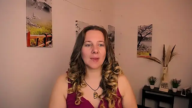 Snapshot of Darklure_ chatting on September 9, 2025, 8:51 pm Darklure online show from September 9, 2025, 8:51 pm