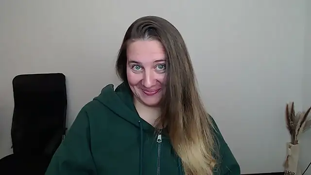 Snapshot of Darklure_ chatting on October 17, 2025, 3:25 pm Darklure online show from October 17, 2025, 3:25 pm