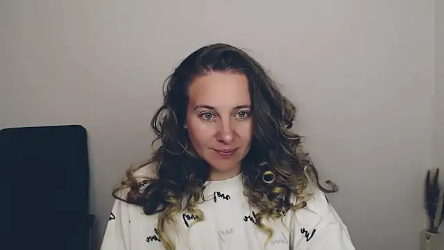 Snapshot of Darklure_ chatting on September 25, 2025, 4:18 am Darklure online show from September 25, 2025, 4:18 am