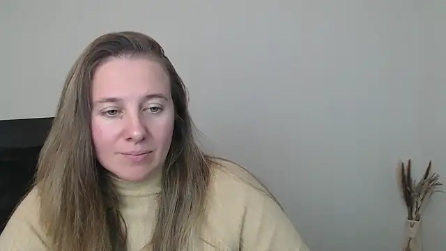 Snapshot of Darklure_ chatting on November 3, 2025, 2:09 pm Darklure online show from November 3, 2025, 2:09 pm