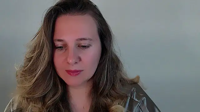 Snapshot of Darklure_ chatting on September 20, 2025, 10:59 pm Darklure online show from September 20, 2025, 10:59 pm