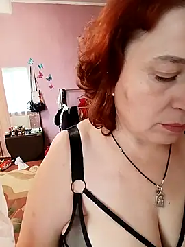 Darlene Eleanor online show from October 9, 2025, 6:36 am