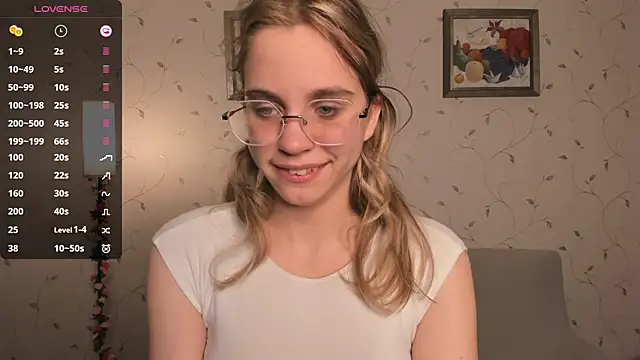 JoanBaggott online show from December 2, 2025, 8:32 pm