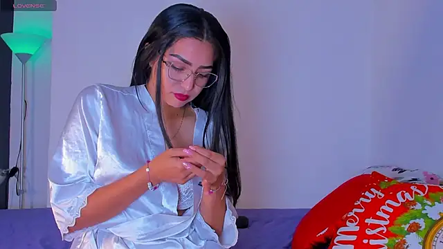 latingabby online show from November 18, 2025, 9:29 pm