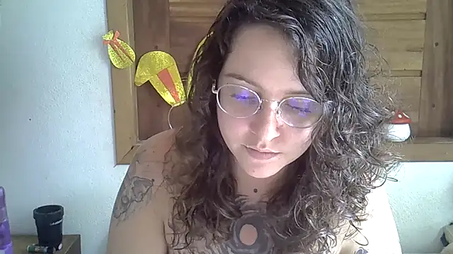 Blue Liz online show from April 3, 2026, 4:46 pm