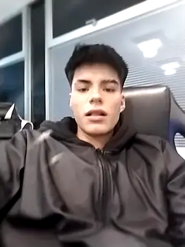 Dulcey  online show from September 11, 2025, 5:51 am