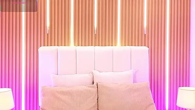 Dulcey  online show from March 29, 2026, 5:09 am