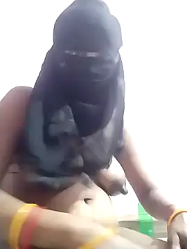 Snapshot of amolicars chatting on September 28, 2025, 5:25 am amolicars online show from September 28, 2025, 5:25 am