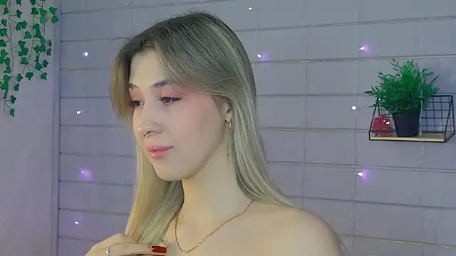 Bella svon online show from January 18, 2026, 11:24 am