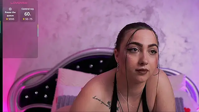 Snapshot of SweetySasha18 chatting on June 18, 2026, 5:18 pm SweetySasha18 online show from June 18, 2026, 5:18 pm