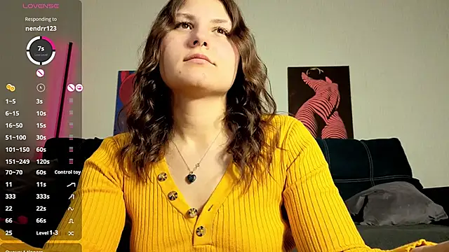 TrixiBell online show from February 17, 2026, 5:27 am