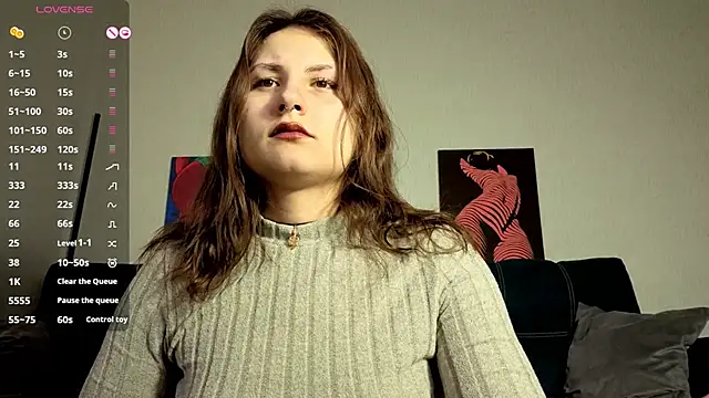 TrixiBell online show from April 15, 2026, 4:18 am