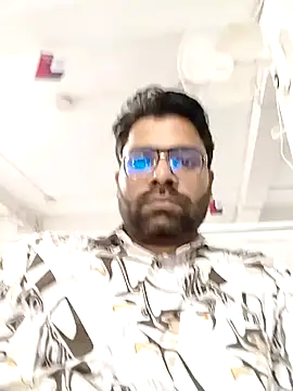 Jerry patel01 online show from October 3, 2025, 9:33 am