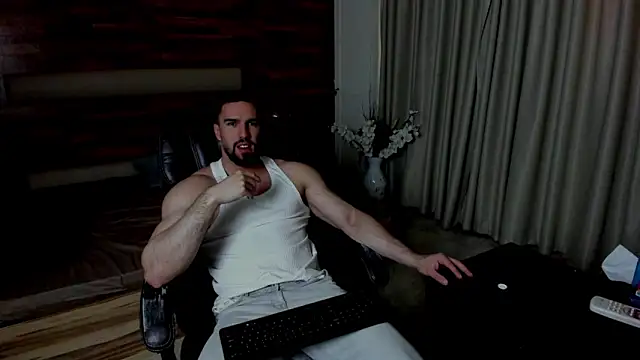 IvanHydee online show from April 14, 2026, 4:39 am