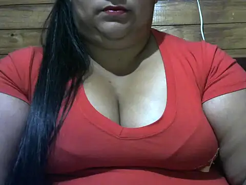 MARRENTINHA34 online show from November 18, 2025, 10:13 pm