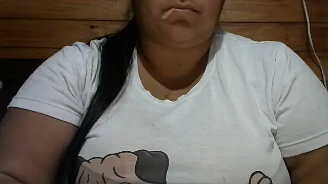 Snapshot of MARRENTINHA34 chatting on May 24, 2026, 9:15 pm MARRENTINHA34 online show from May 24, 2026, 9:15 pm