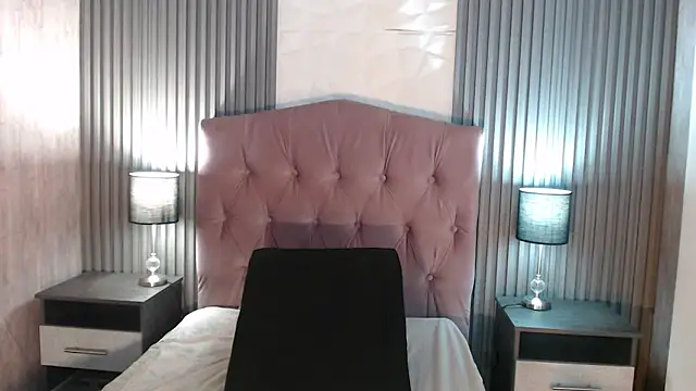 Bonnali lune online show from February 16, 2026, 7:45 pm