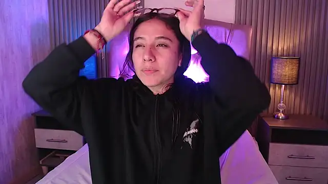 Bonnali lune online show from February 12, 2026, 7:46 pm