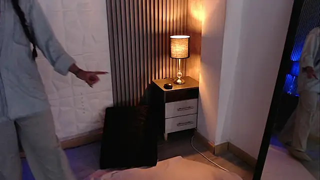 Bonnali lune online show from October 29, 2025, 10:20 pm