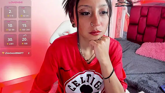 Snapshot of Sheilly_brown chatting on October 9, 2025, 7:36 pm Sheilly brown online show from October 9, 2025, 7:36 pm