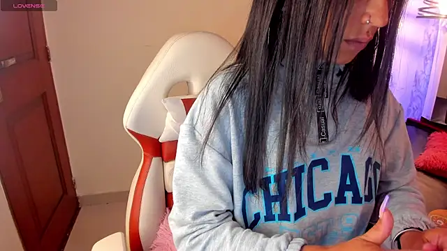 Snapshot of Sheilly_brown chatting on September 8, 2025, 7:13 pm Sheilly brown online show from September 8, 2025, 7:13 pm