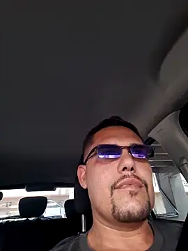 Snapshot of feehzungi0000 chatting on February 12, 2026, 4:40 pm feehzungi0000 online show from February 12, 2026, 4:40 pm