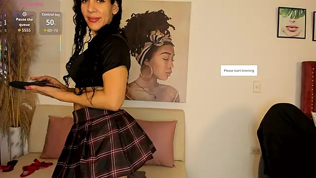 Snapshot of Saraakushh chatting on June 16, 2026, 1:44 pm Saraakushh online show from June 16, 2026, 1:44 pm