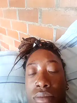 DarkHoneyy online show from October 27, 2025, 2:40 pm