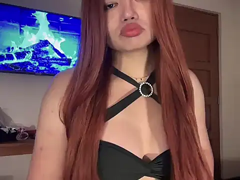 Snapshot of LeanneBettina chatting on April 5, 2026, 12:28 am LeanneBettina online show from April 5, 2026, 12:28 am