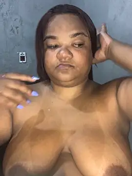 melcarioca1111 online show from December 15, 2025, 6:58 pm