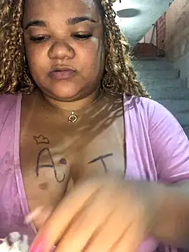 melcarioca1111 online show from November 23, 2025, 3:33 pm