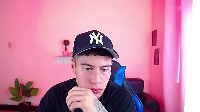 setthomas online show from November 5, 2025, 1:58 pm