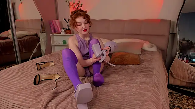 EmyRosaly online show from April 22, 2026, 10:38 pm