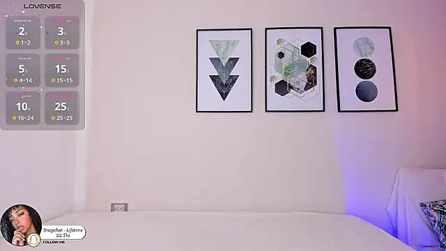 Snapshot of Tina_curly chatting on February 18, 2026, 10:22 am Tina curly online show from February 18, 2026, 10:22 am