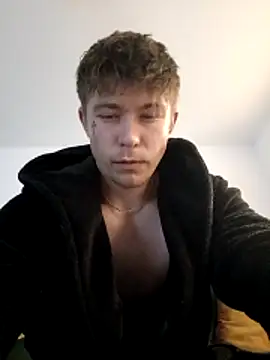 cameron334 online show from November 13, 2025, 2:26 am