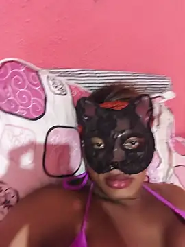 DuCreu online show from April 18, 2026, 5:26 pm