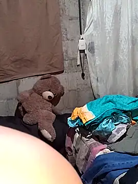 Violethroos online show from November 8, 2025, 2:04 am