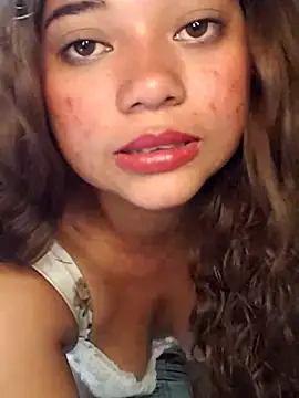 Violethroos online show from May 9, 2026, 2:59 am
