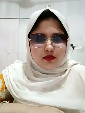 Snapshot of Nusrat-N chatting on June 13, 2026, 12:03 pm Nusrat-N online show from June 13, 2026, 12:03 pm