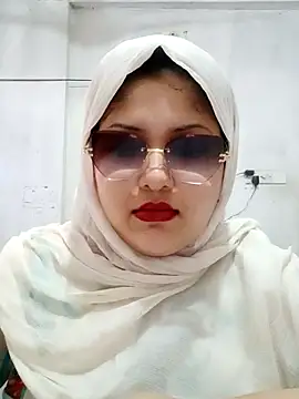 Snapshot of Nusrat-N chatting on June 11, 2026, 3:47 am Nusrat-N online show from June 11, 2026, 3:47 am