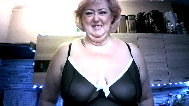 TerezaVelvet online show from September 14, 2025, 8:04 am