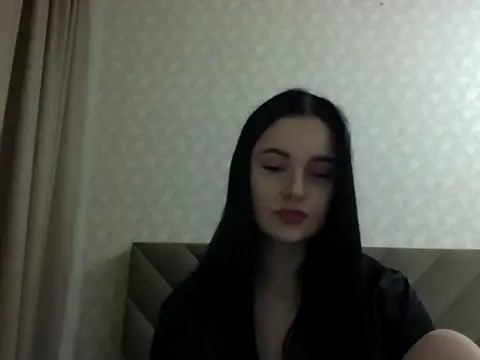 Lulii24 online show from October 27, 2025, 11:49 pm