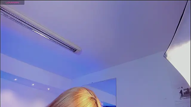 MadisonAnngel online show from January 17, 2026, 9:07 pm