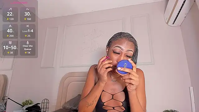 Anamonrroe online show from November 6, 2025, 11:58 am