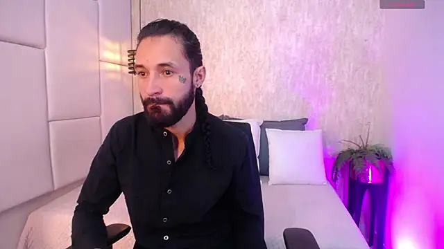 Hisoka 011 online show from February 25, 2026, 7:47 pm