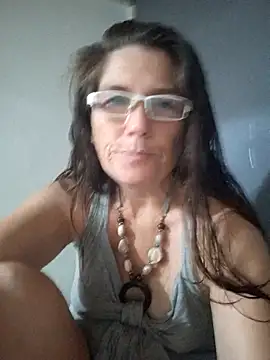 Snapshot of Merida2276 chatting on December 21, 2025, 3:57 pm Merida2276 online show from December 21, 2025, 3:57 pm