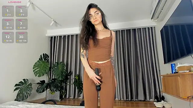 Morena Dolce online show from March 20, 2026, 1:12 pm