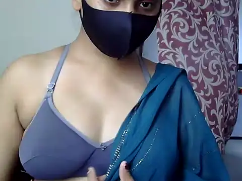 Snapshot of Bady__Riya chatting on September 19, 2025, 4:27 am Bady  Riya online show from September 19, 2025, 4:27 am